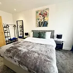 公寓 The Crown View - Luxury - Free Parking Nearby
