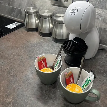 The Crown View - Luxury - Free Parking Nearby *