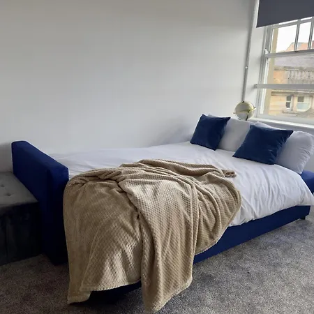 The Crown View - Luxury - Free Parking Nearby *