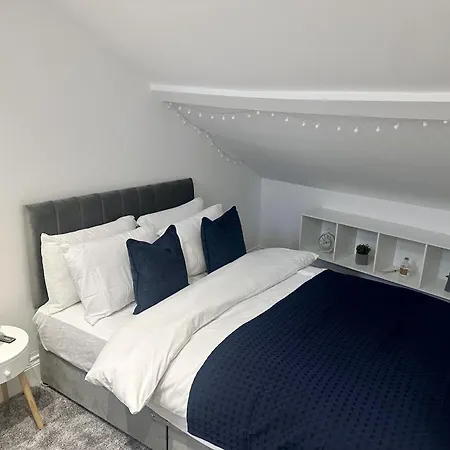 Apartment The Crown View - Luxury - Free Parking Nearby *