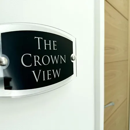 The Crown View - Luxury - Free Parking Nearby Apartment